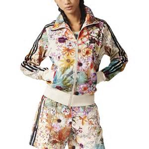 Adidas Originals Women Farm Confete Firebird Tracktop Jacket AJ8151 Brand New With Original Tag