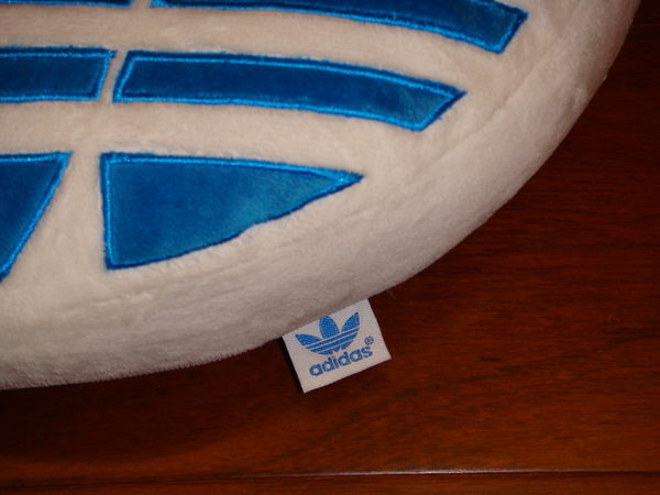 Promotion Hot Selling Adidas Pillow Adidas Car Poillows