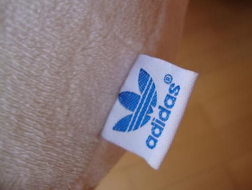 Promotion Hot Selling Adidas Pillow Adidas Car Poillows