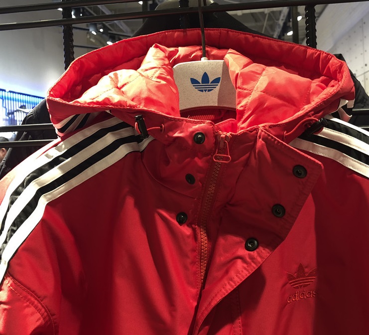 Adidas Womens SST Stadion Jacket Red DH4570 Windbreaker Winter Coat Hoody