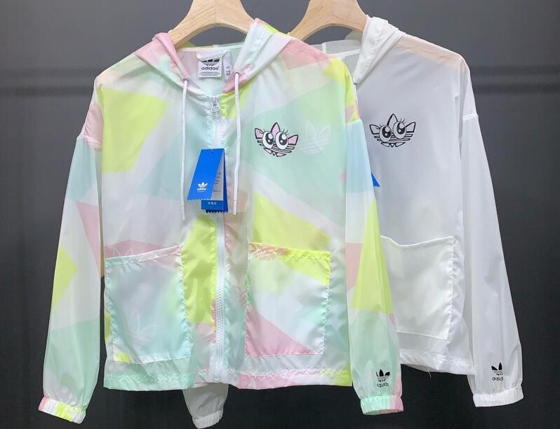 WOMEN ORIGINALS Adidas Graphic Windbreaker GK3680 Jacket SUPER-SWEET LOOK Hoody C